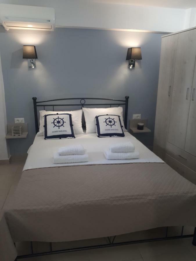 Vivian'S Small House Appartement Rhodes City Buitenkant foto