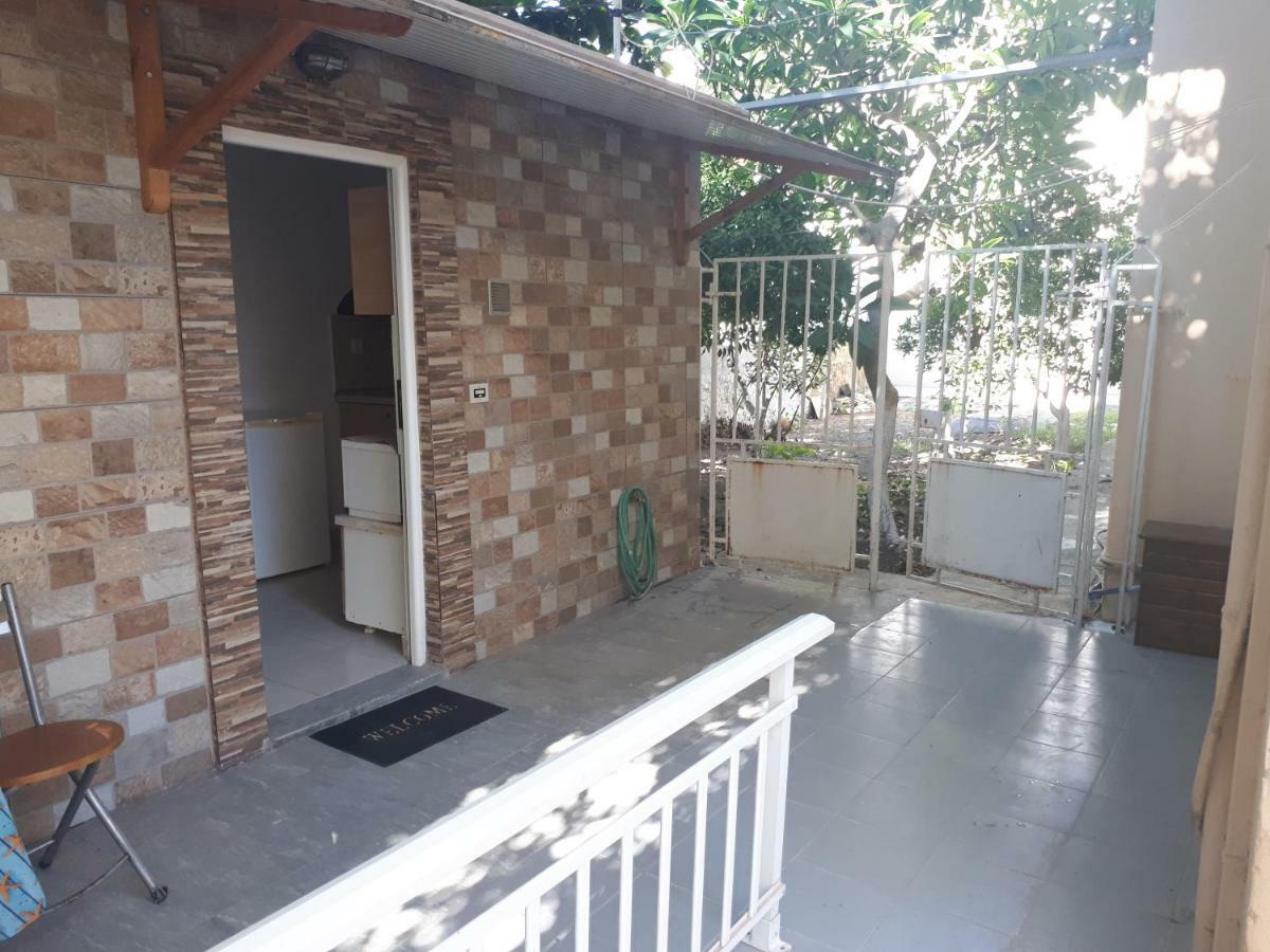 Vivian'S Small House Appartement Rhodes City Buitenkant foto
